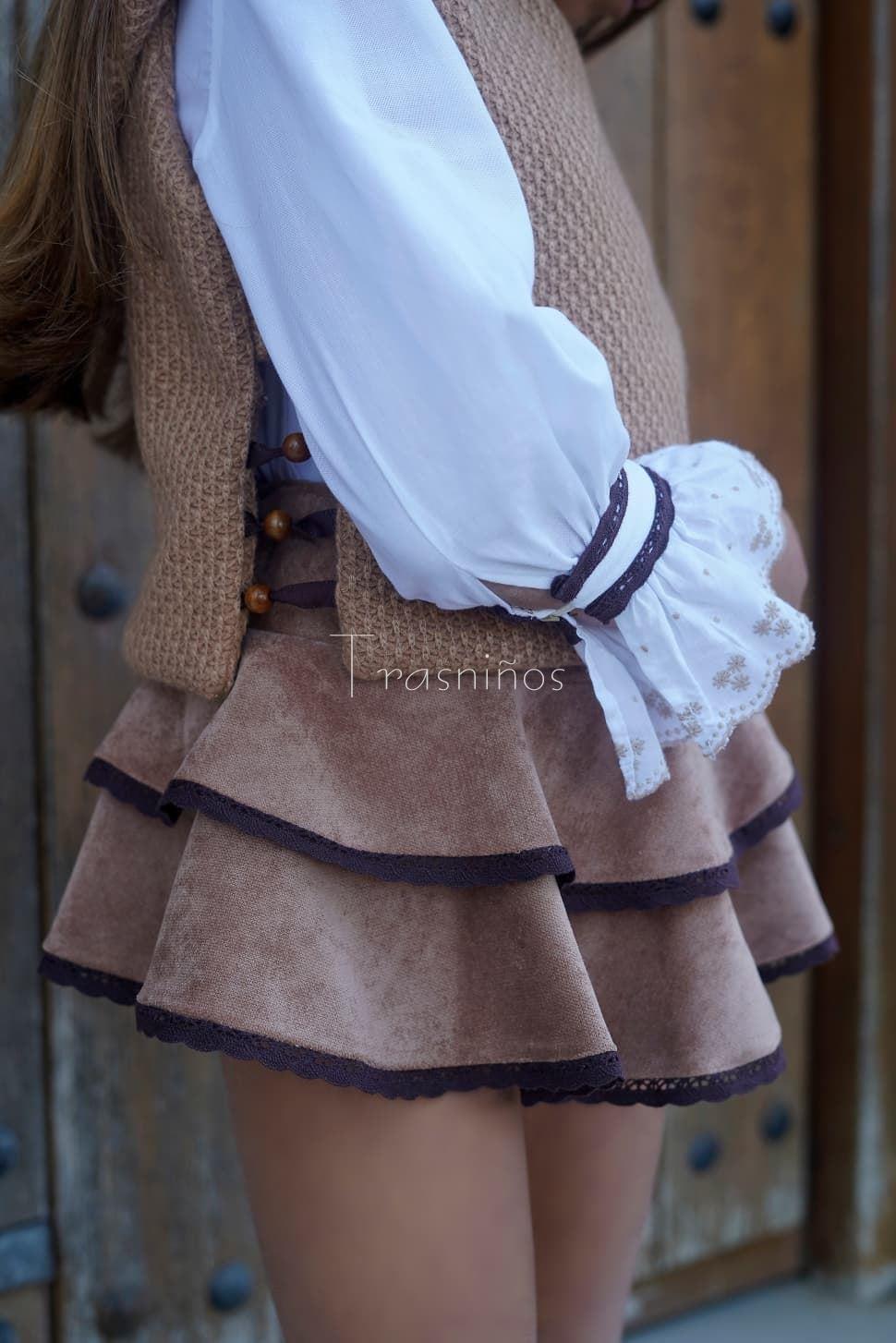 CONJ FALDA+BLUSA Y CHALECO - NOMA FERNANDEZ (INV 25) - Imagen 2