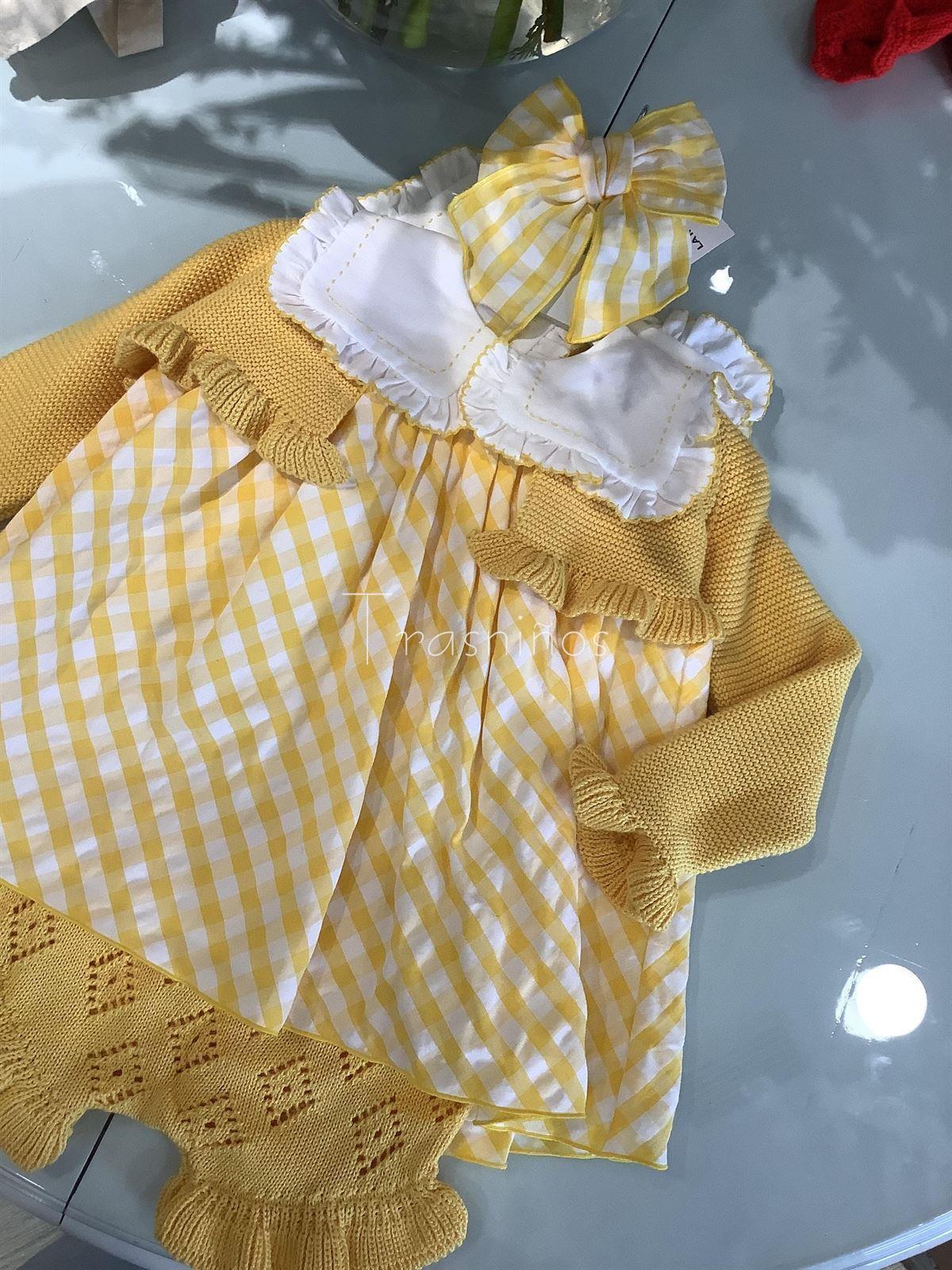 JESUSITO CON BRAGA Y CHAQUETA CORTA KITTIE LA MARTINICA 2025 - Imagen 1